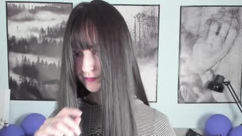 Snapshot of luxrayi chatting on February 6, 5:51 pm Ray online show from February 6, 5:51 pm