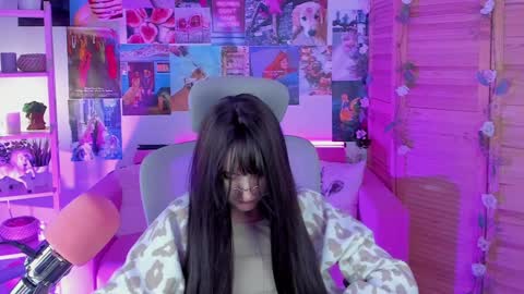 Snapshot of luxrayi chatting on February 7, 11:55 pm Ray online show from February 7, 11:55 pm