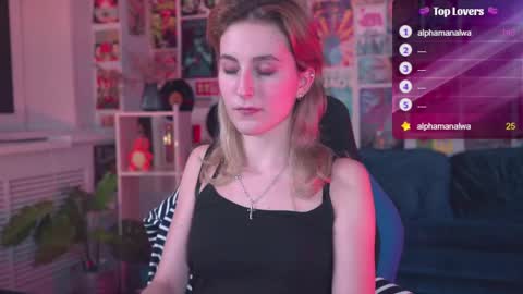 Snapshot of luxrayi chatting on February 20, 12:08 am Ray online show from February 20, 12:08 am