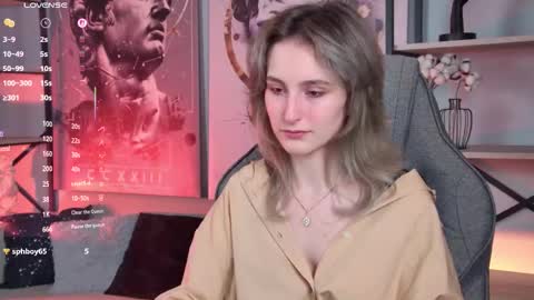 Snapshot of luxrayi chatting on October 8, 6:05 pm Ray online show from October 8, 6:05 pm