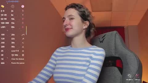 Snapshot of luxrayi chatting on October 9, 6:39 pm Ray online show from October 9, 6:39 pm