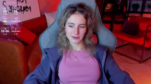 Snapshot of luxrayi chatting on October 20, 8:42 pm Ray online show from October 20, 8:42 pm