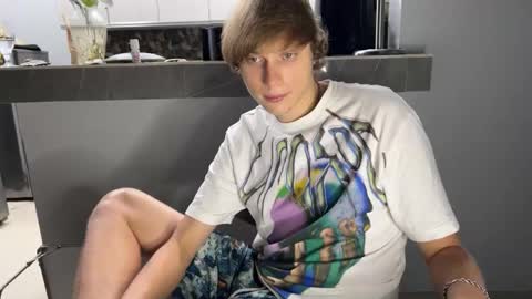 luxury_bob online show from February 24, 2:48 pm