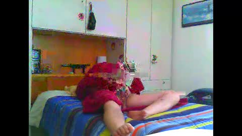 Snapshot of luxx72boy chatting on March 2, 9:53 am luxx72boy online show from March 2, 9:53 am