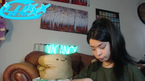 LuxxxTheFox online show from January 24, 1:13 am