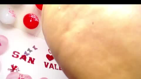 Snapshot of luzcastillo07 chatting on February 16, 7:48 am luzcastillo07 online show from February 16, 7:48 am