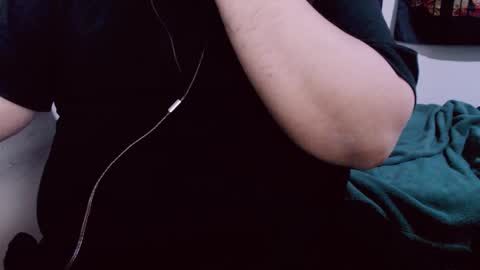 Snapshot of lvcifer_ chatting on January 26, 6:06 pm ayoo online show from January 26, 6:06 pm