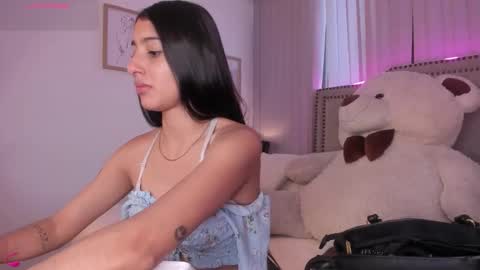 lya_brown online show from March 25, 11:27 am