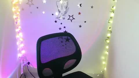 Snapshot of lya_ch chatting on May 22, 10:59 pm Call me Lia online show from May 22, 10:59 pm