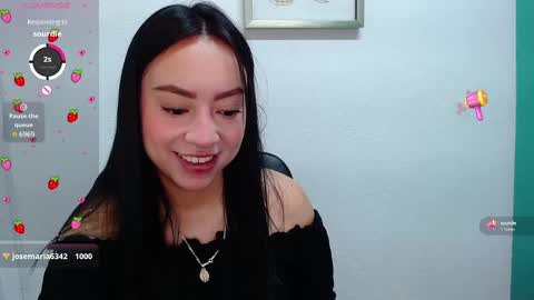Snapshot of lya_levine chatting on February 17, 2:37 pm Lya online show from February 17, 2:37 pm