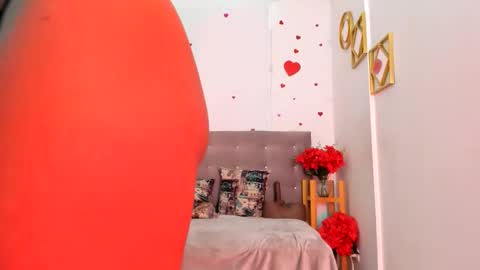 LyaBloom online show from April 13, 4:12 pm