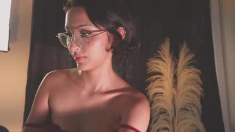 Snapshot of lyalee__ chatting on May 16, 7:56 pm lyalee__ online show from May 16, 7:56 pm