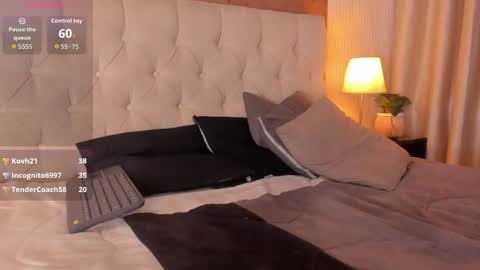 Lyan online show from April 22, 7:44 am