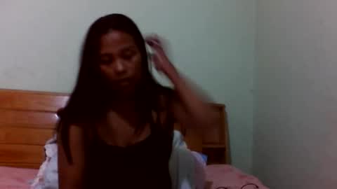 Snapshot of lycia01 chatting on June 10, 11:42 am lycia01 online show from June 10, 11:42 am