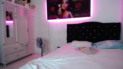 Snapshot of lyda20 chatting on October 26, 12:49 am lyda   online show from October 26, 12:49 am