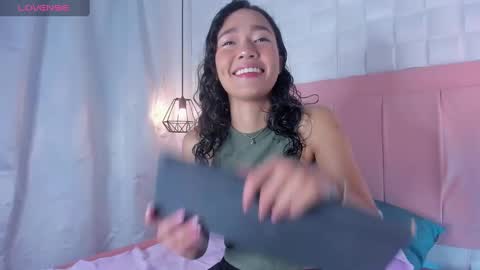 Snapshot of lyhana_lee chatting on February 7, 11:56 am Lyhana Lee online show from February 7, 11:56 am