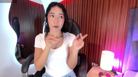 Snapshot of lyhana_lee chatting on September 27, 12:43 pm Lyhana Lee online show from September 27, 12:43 pm