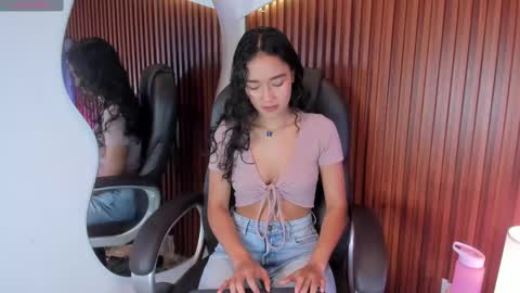 Snapshot of lyhana_lee chatting on October 4, 12:14 pm Lyhana Lee online show from October 4, 12:14 pm