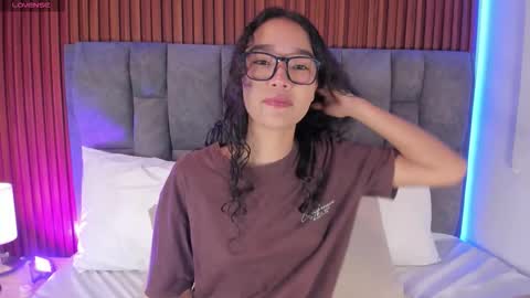 Snapshot of lyhana_lee chatting on October 24, 12:01 pm Lyhana Lee online show from October 24, 12:01 pm