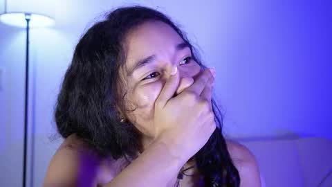 Snapshot of lyhana_lee chatting on November 10, 2:10 am Lyhana Lee online show from November 10, 2:10 am