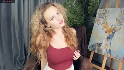 simply Eliza  online show from November 10, 2:16 pm