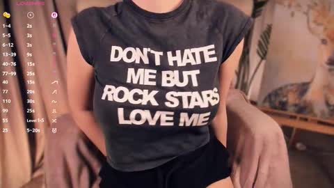 simply Eliza  online show from March 6, 10:23 am