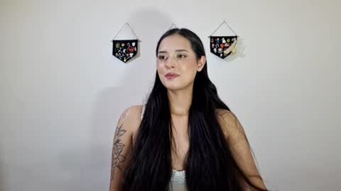 lyla online show from July 17, 2:40 am