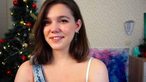 Snapshot of lyle_art chatting on January 10, 9:23 am hi im Lyle online show from January 10, 9:23 am