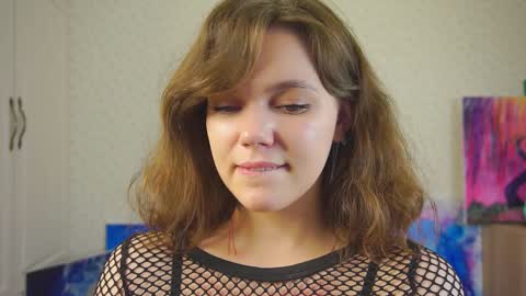 Snapshot of lyle_art chatting on February 1, 6:21 am hi im Lyle online show from February 1, 6:21 am