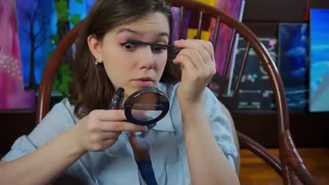 Snapshot of lyle_art chatting on February 16, 3:04 am hi im Lyle online show from February 16, 3:04 am