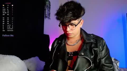 Snapshot of lylebennett_ chatting on October 28, 10:19 am Lyle Bennett Freelance Model online show from October 28, 10:19 am