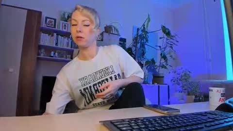 Lylith Skye NO NUDE model online show from March 17, 5:00 am