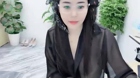 lyly_sweet97 online show from October 17, 2:15 am