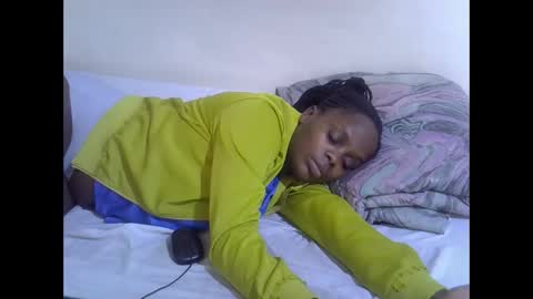 lyn_anna online show from March 29, 6:46 am