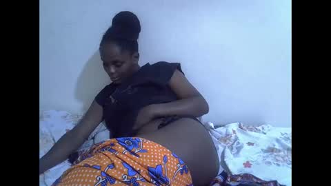 Snapshot of lyn_anna chatting on April 25, 4:37 pm lyn_anna online show from April 25, 4:37 pm