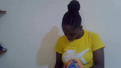 Snapshot of lyn_anna chatting on May 15, 9:16 am lyn_anna online show from May 15, 9:16 am