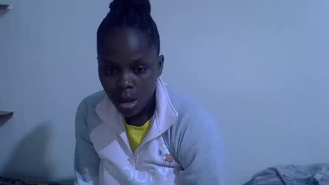 Snapshot of lyn_anna chatting on May 16, 12:51 am lyn_anna online show from May 16, 12:51 am