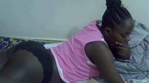 Snapshot of lyn_anna chatting on May 18, 10:48 pm lyn_anna online show from May 18, 10:48 pm