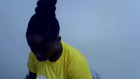 Snapshot of lyn_anna chatting on May 21, 2:35 pm lyn_anna online show from May 21, 2:35 pm