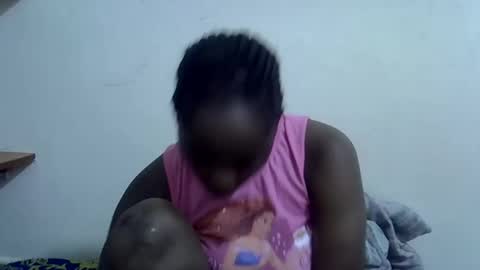 Snapshot of lyn_anna chatting on June 8, 6:08 pm lyn_anna online show from June 8, 6:08 pm