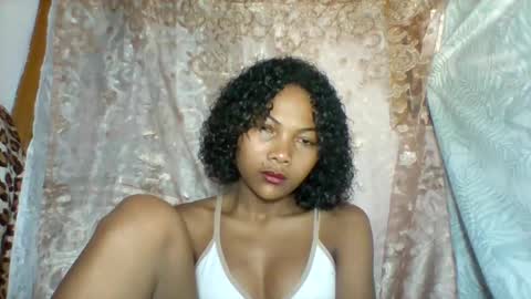 lyndah19 online show from November 27, 11:23 am