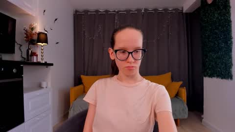 Sara online show from February 10, 1:24 am