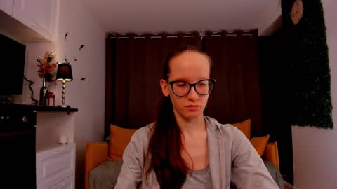 Sara online show from February 18, 2:05 am