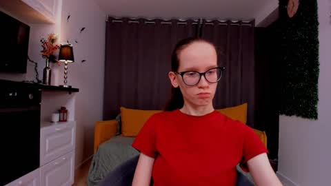 Sara online show from February 26, 10:20 pm