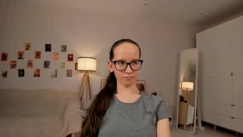 Sara online show from March 10, 1:23 am