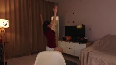 Sara online show from November 15, 4:14 pm