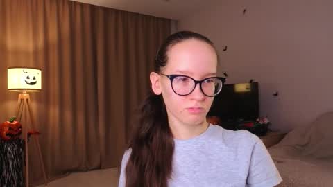 Sara online show from November 16, 4:12 pm