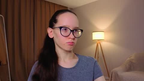 Sara online show from January 12, 4:01 pm