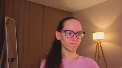 Sara online show from February 26, 4:17 pm