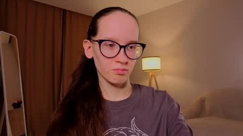 Sara online show from March 30, 4:19 pm